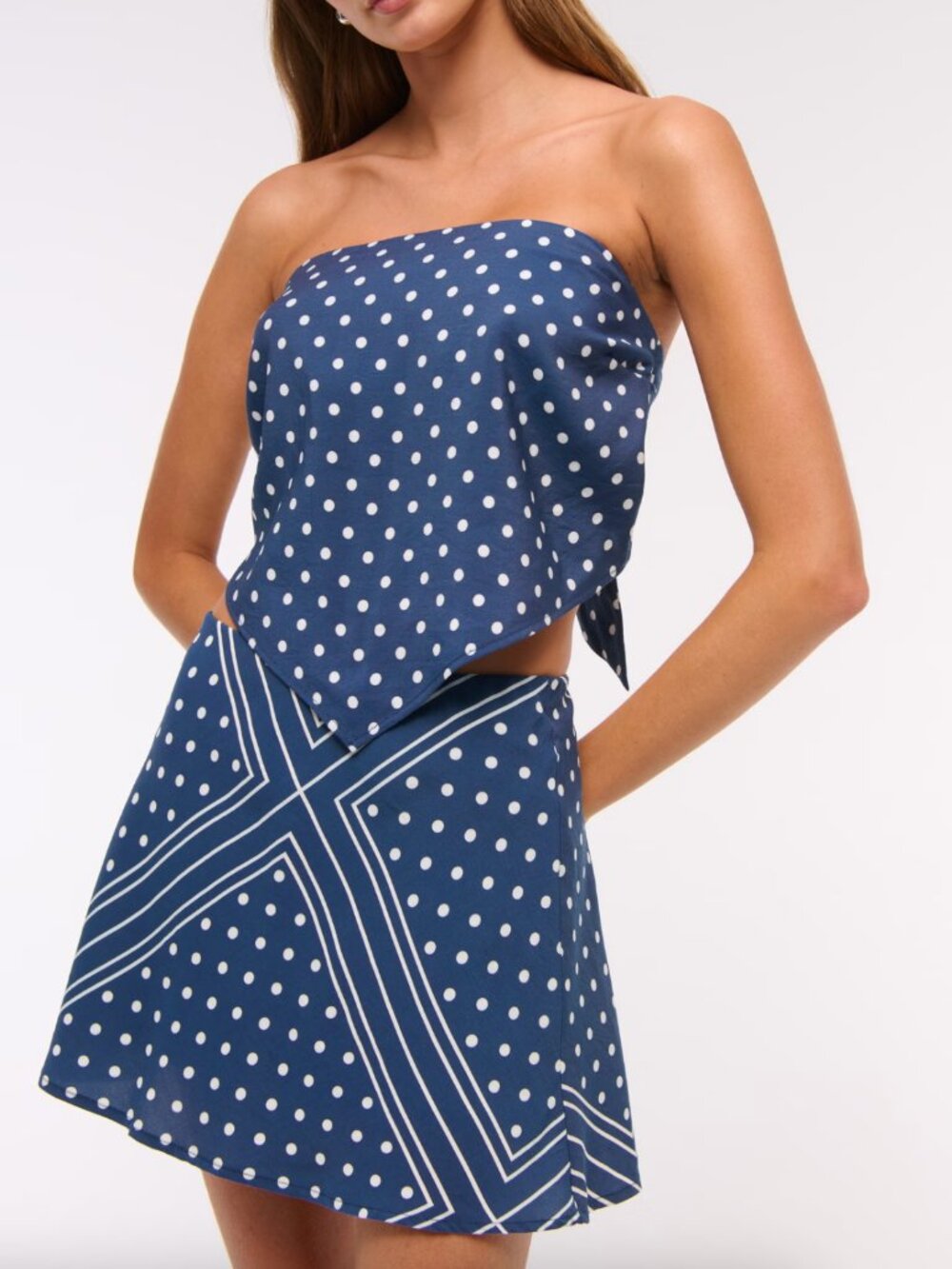 Abercrombie & Fitch Navy Polka Dot Skort – XL